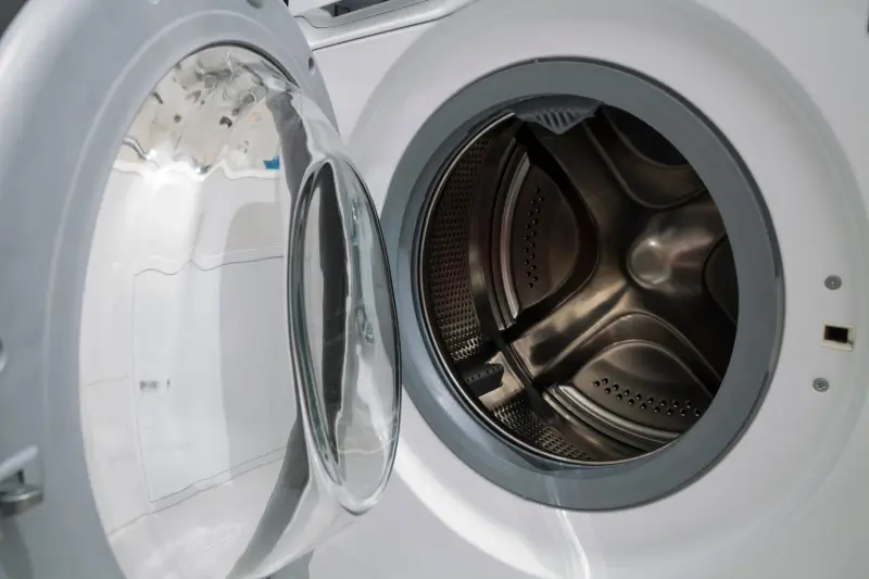 How to Clean a Smelly Washing Machine | Molly Maid